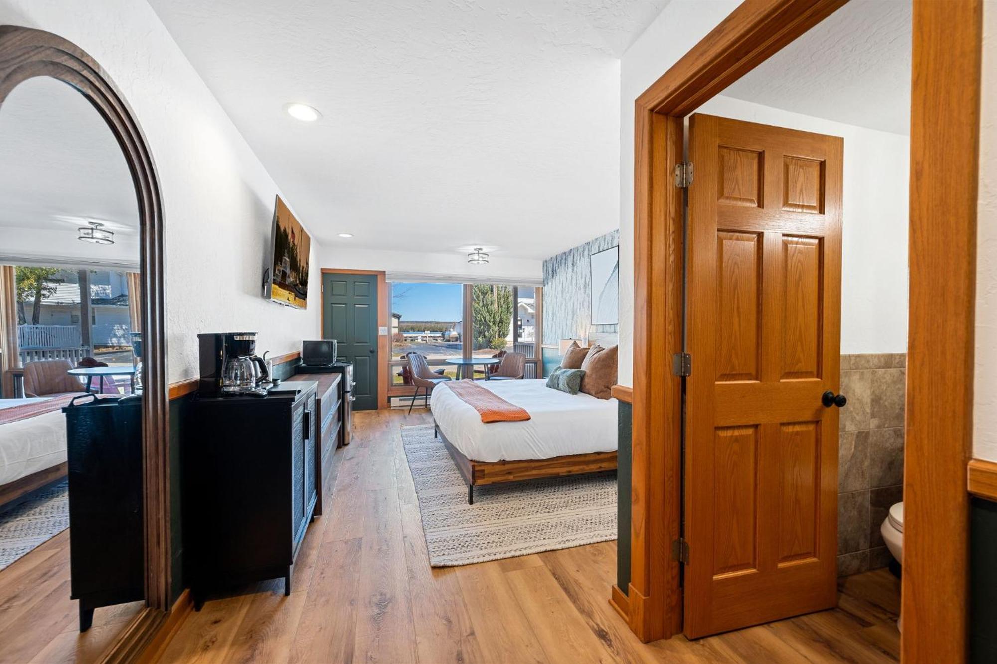 Spruce & Shore Motel Fish Creek Esterno foto